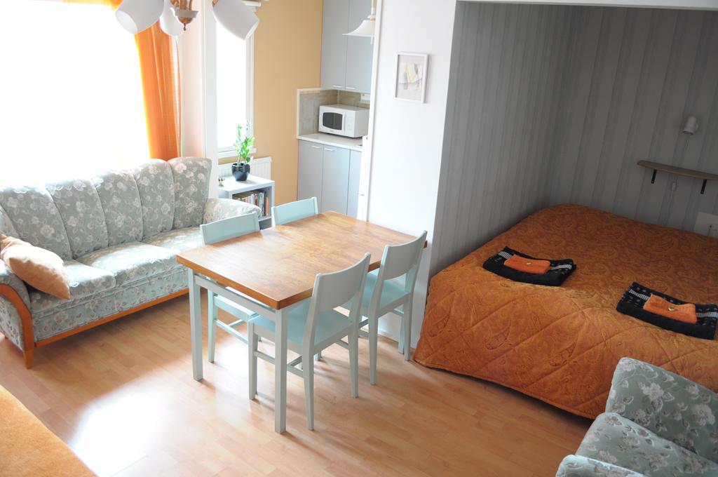 Apartment Hotel Kuukkarin Kortteeri Pori Esterno foto